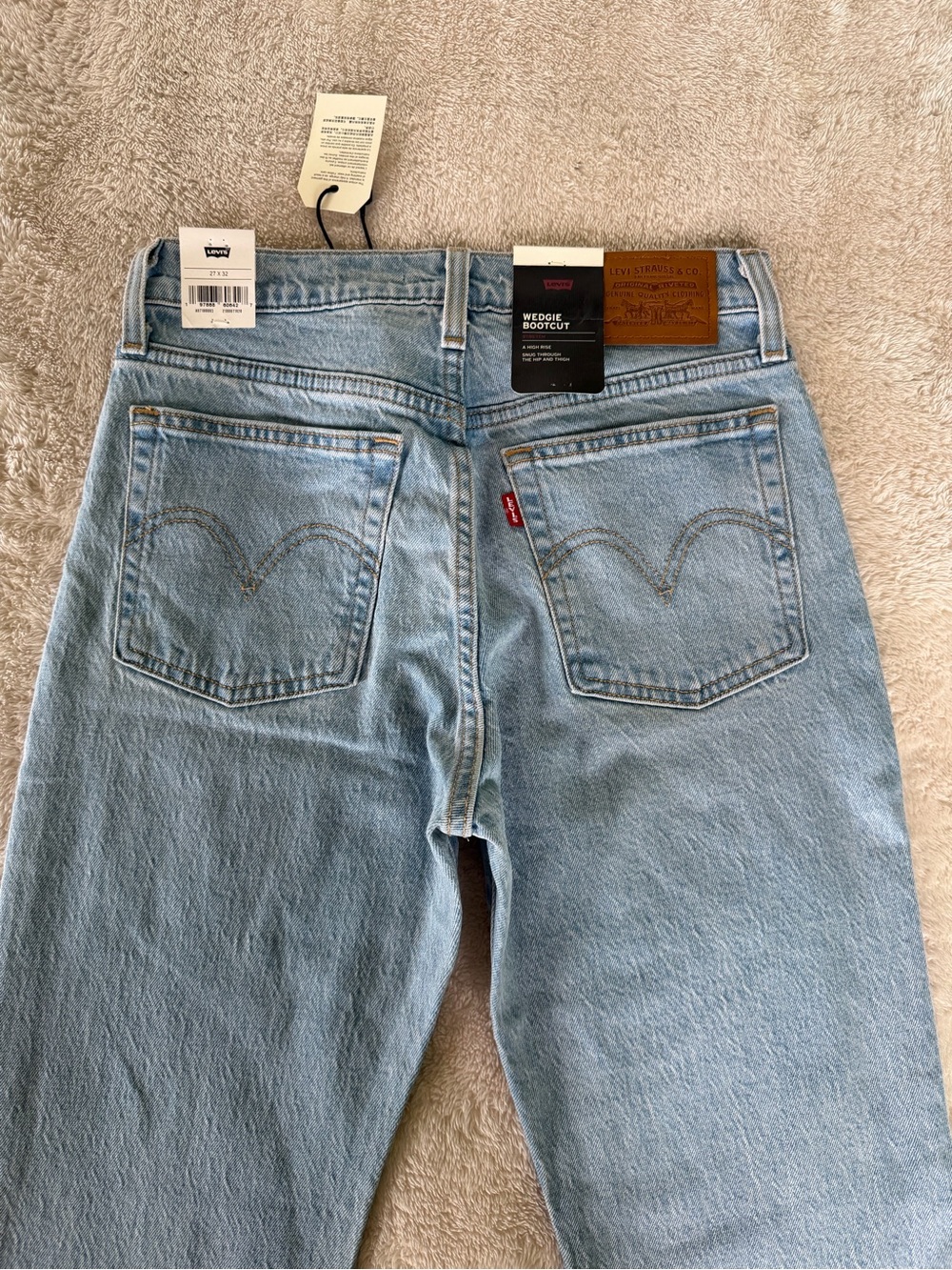 NWT Levi's Wedgie Bootcut Jeans in Blasted Stone Wash sz 27 x 32 - Picture 8 of 12